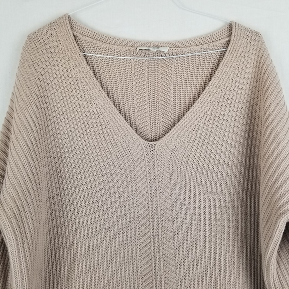 Babaton Oversized 100% Cotton V-Neck Knit Sweater - Picture 1 of 8